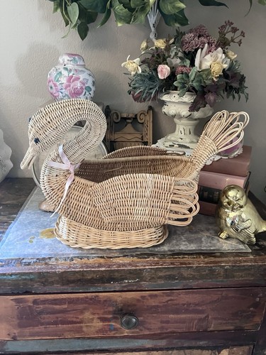 Vintage goose swan duck wicker - goose,