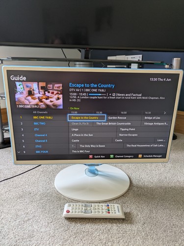 Samsung hdtv with remote - tv,