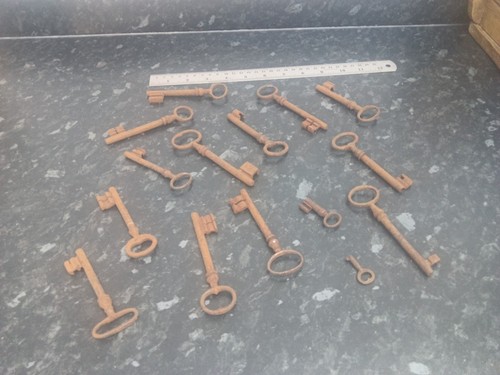 Lot vintage skeleton - of,
