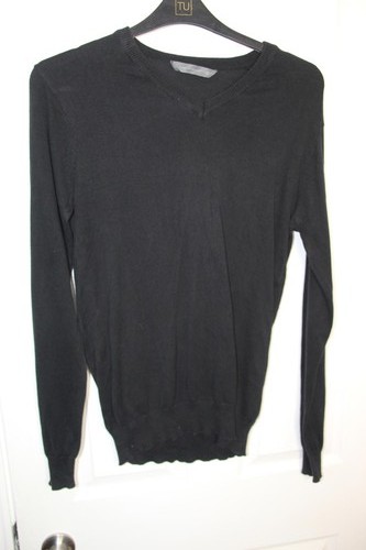 Cedar wood state black - state, v-neck