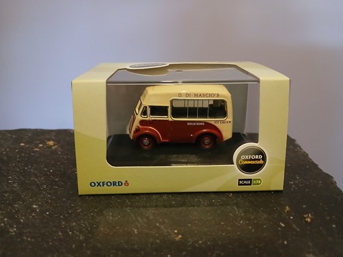Oxford diecast morris - oxford, ice