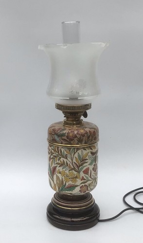Antique doulton oil lamp - antique,