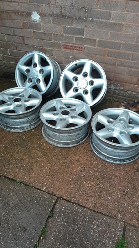 Land rover d90 alloy wheels - rover,