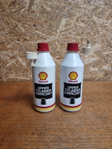 Vintage plastic shell - x,