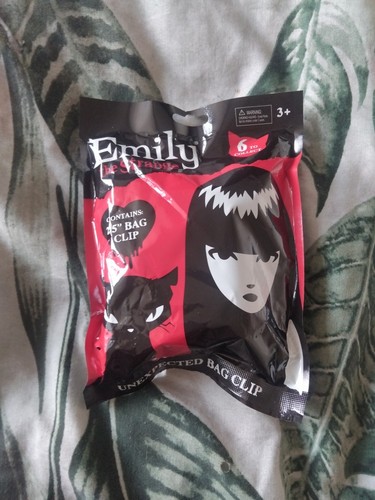 Emily the strange - emily,