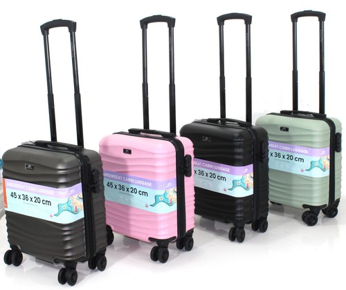 Easyjet 45x36x20cm under seat - 45x36x20cm,