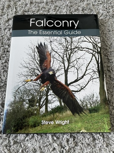 Falconry the essential - the, guide