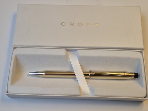 Vintage cross 10kt gold - vintage,