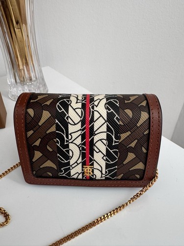 Burberry wallet chain - burberry,