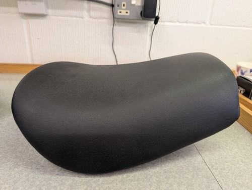 Triumph speed triple seat - triumph,