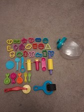 34 piece playdough toys