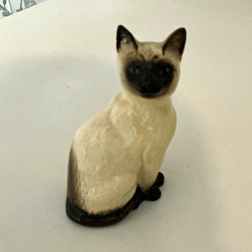 Beswick siamese cat figurine - cat,