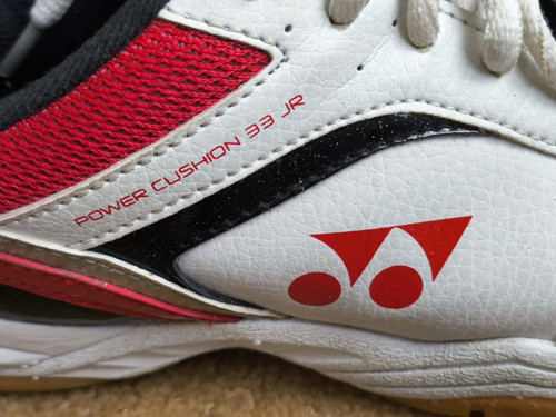 Yonex badminton shoes size - badminton,