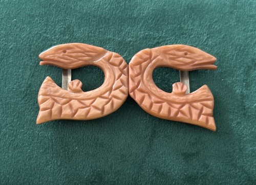 Vintage bakelite belt buckle - bakelite,