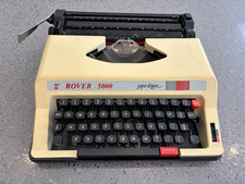 ROVER 5000 Typewriter - Vintage portable type writer with hard case