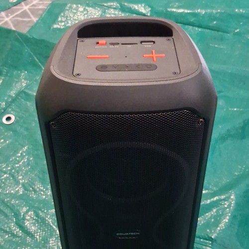 Bluetooth speaker slash