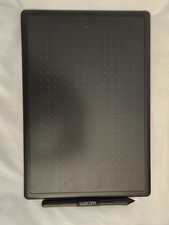 One by wacom Ctl-672 with pen