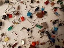 JOB LOT OF VINTAGE CARBON RESISTORS .. UNUSED