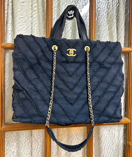 Chanel black canvas - black, cc