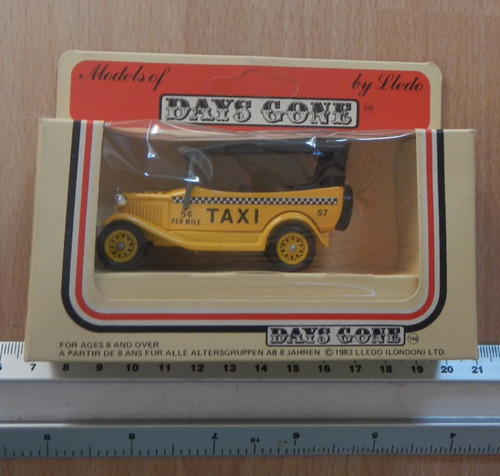 Lledo days gone - lledo, taxi