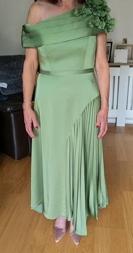 Mother the bride - mother,