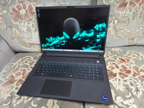 Alienware m18 13980hx - alienware, r1