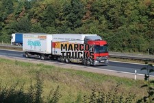 Truck Photo Mercedes-Benz