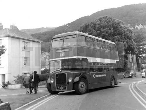 Large negative southern - negative, vectis