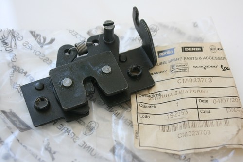 Seat lock piaggio vespa gts - seat,