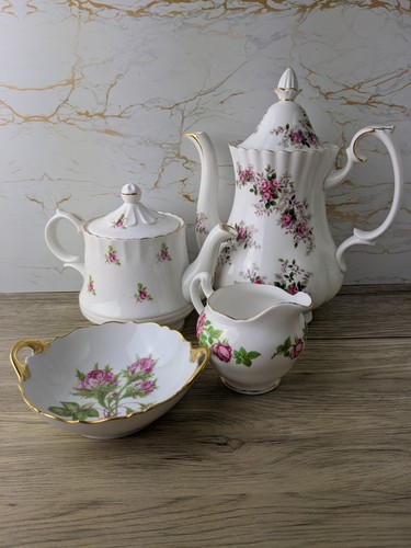 Assortment rose themed - of,