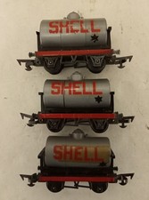 Triang R12 Shell & BP Tank