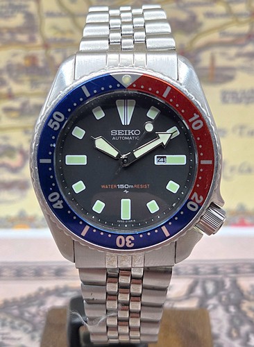 Seiko automatic midsize watch - midsize,