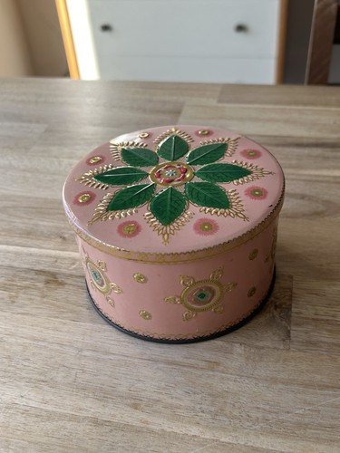 Lovely vintage metal enamelled - metal,