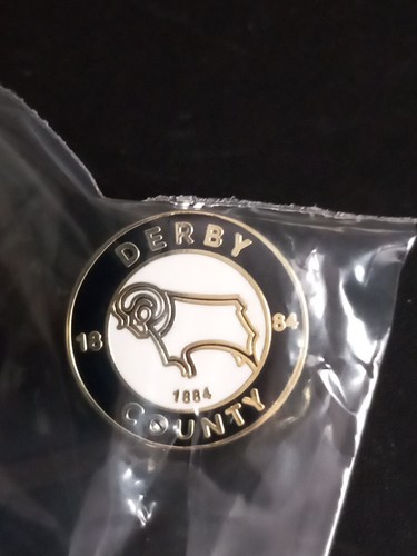 Derby county pin badge - derby,