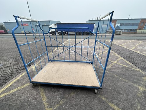Roll cage warehouse - roll,