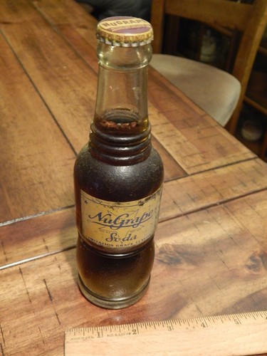 Nugrape soda pop - nugrape, pepsi