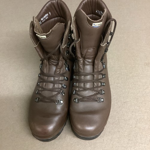 Size altberg defender - size, 9