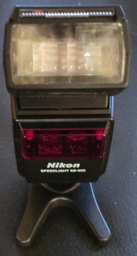 Nikon 600 speedlite flash - sb-600,
