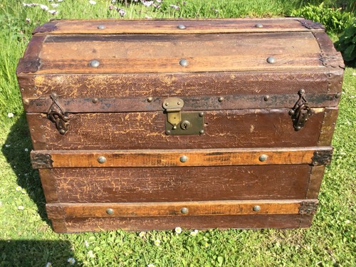 Trunk storage box steamer - trunk,