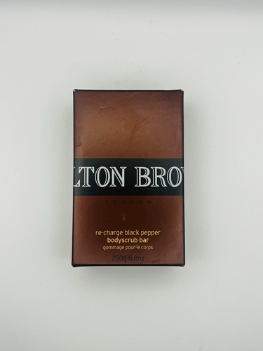 Molton brown charge black - brown, re-charge