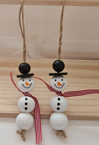 Individual wooden snowman - individual,
