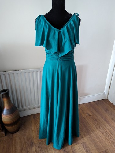 Vintage uninhabited green prom - vintage,