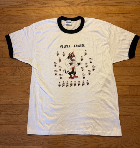 Vintage velvet knights - velvet, 80s