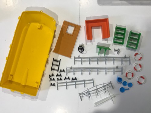 Play mobil parts for houseboat - play,