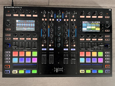 NI Traktor Kontrol S8 with UDG Carry Case