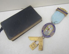Old 'Moreford Lodge' Enamel & Gilt Solid Silver Medal & Masonic Book 1967