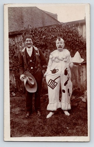 Social history circus clown - circus,
