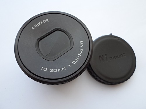 Nikon nikkor black vr - 1,