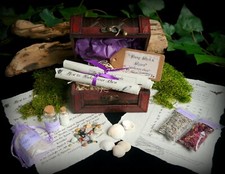 Young Witches Collectors Chest