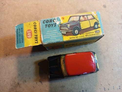 Boxed corgi mini cooper - corgi,